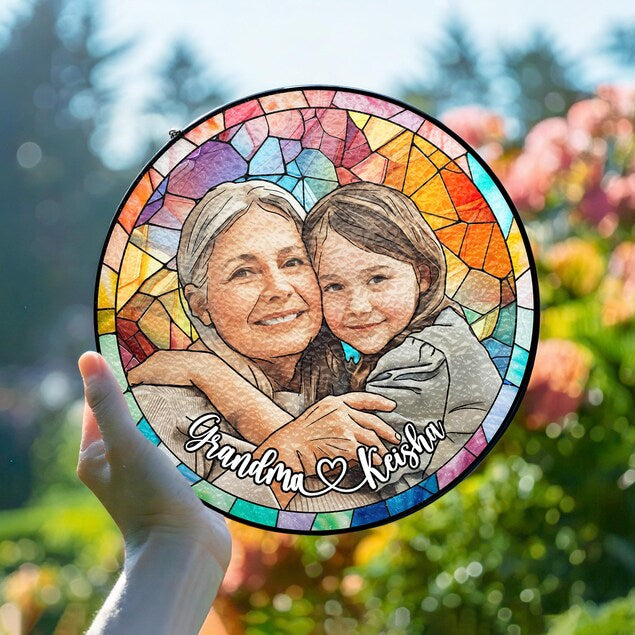 Personalized Photo Portrait Stained Glass Suncatcher – Custom Family Window Hanging, Unique Keepsake Gift for Mom & Grandma